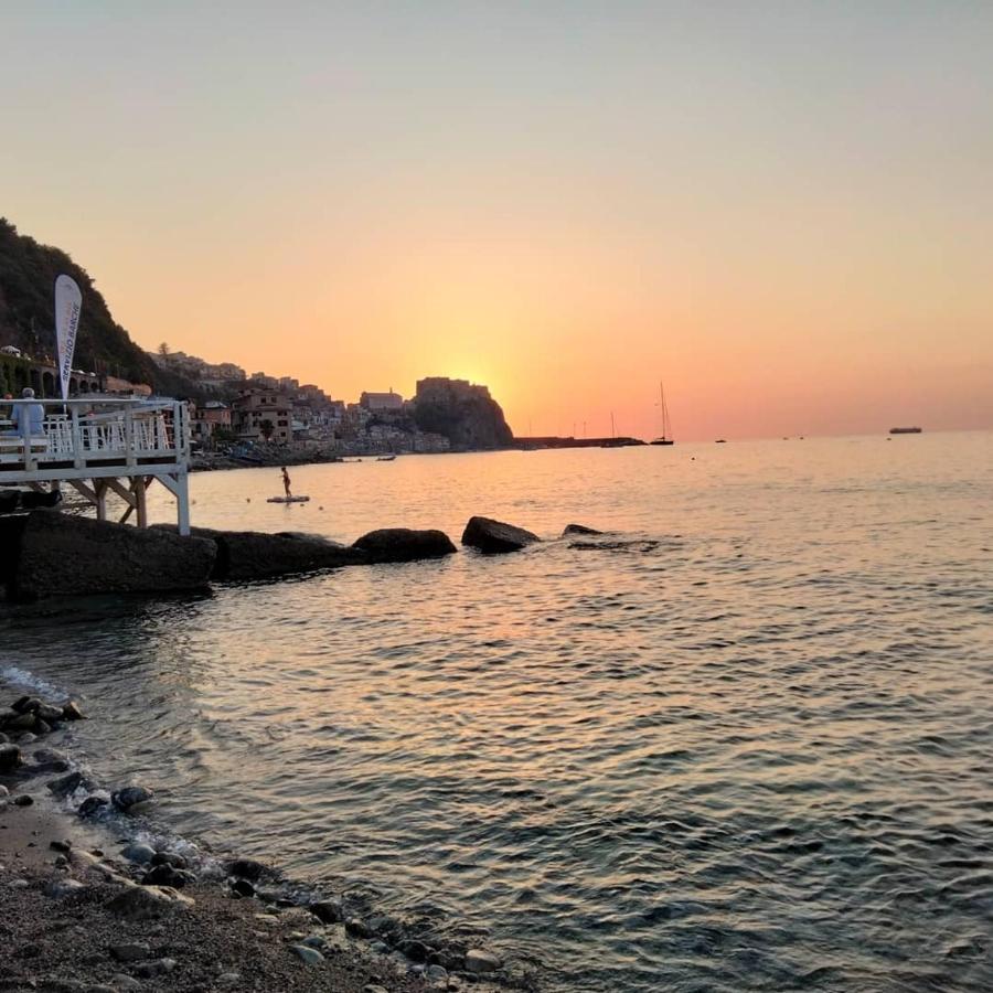 Al Quindici Scilla Bed & Breakfast Exterior photo